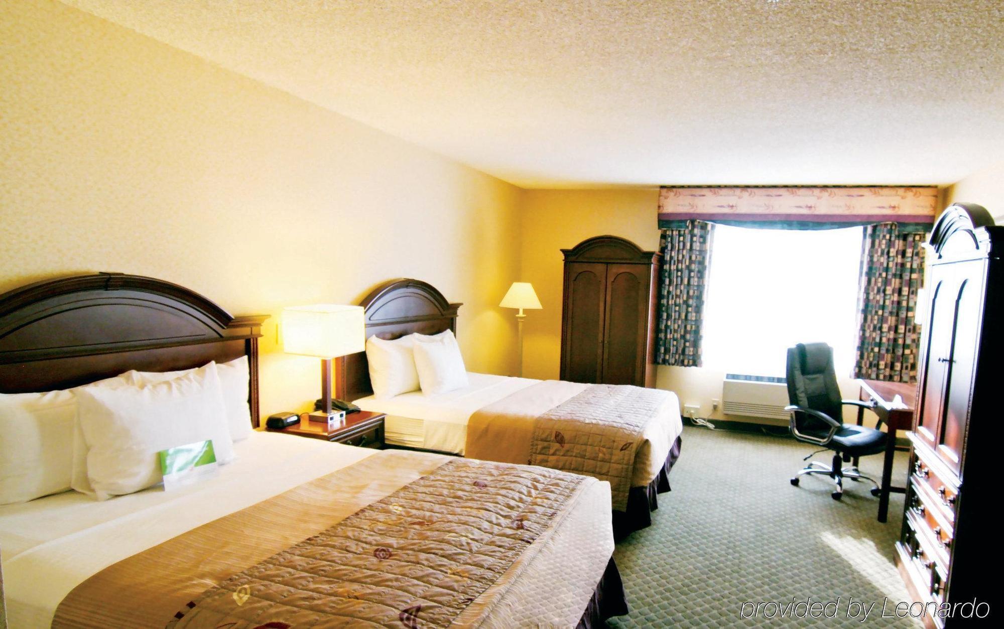 La Quinta By Wyndham Oakland - Hayward Otel Dış mekan fotoğraf